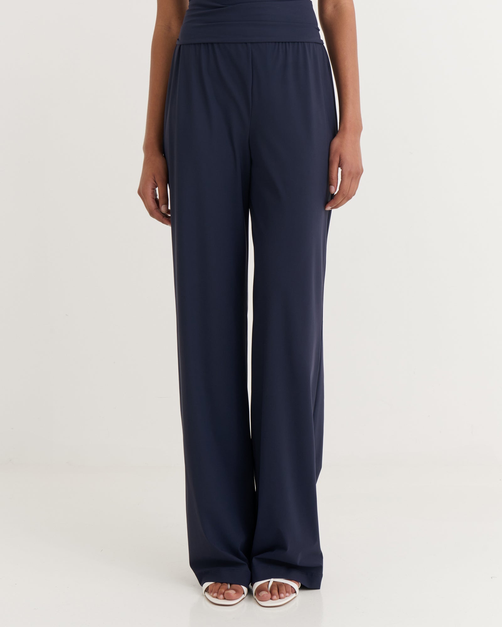 REYÈM Wide fit pants in Black