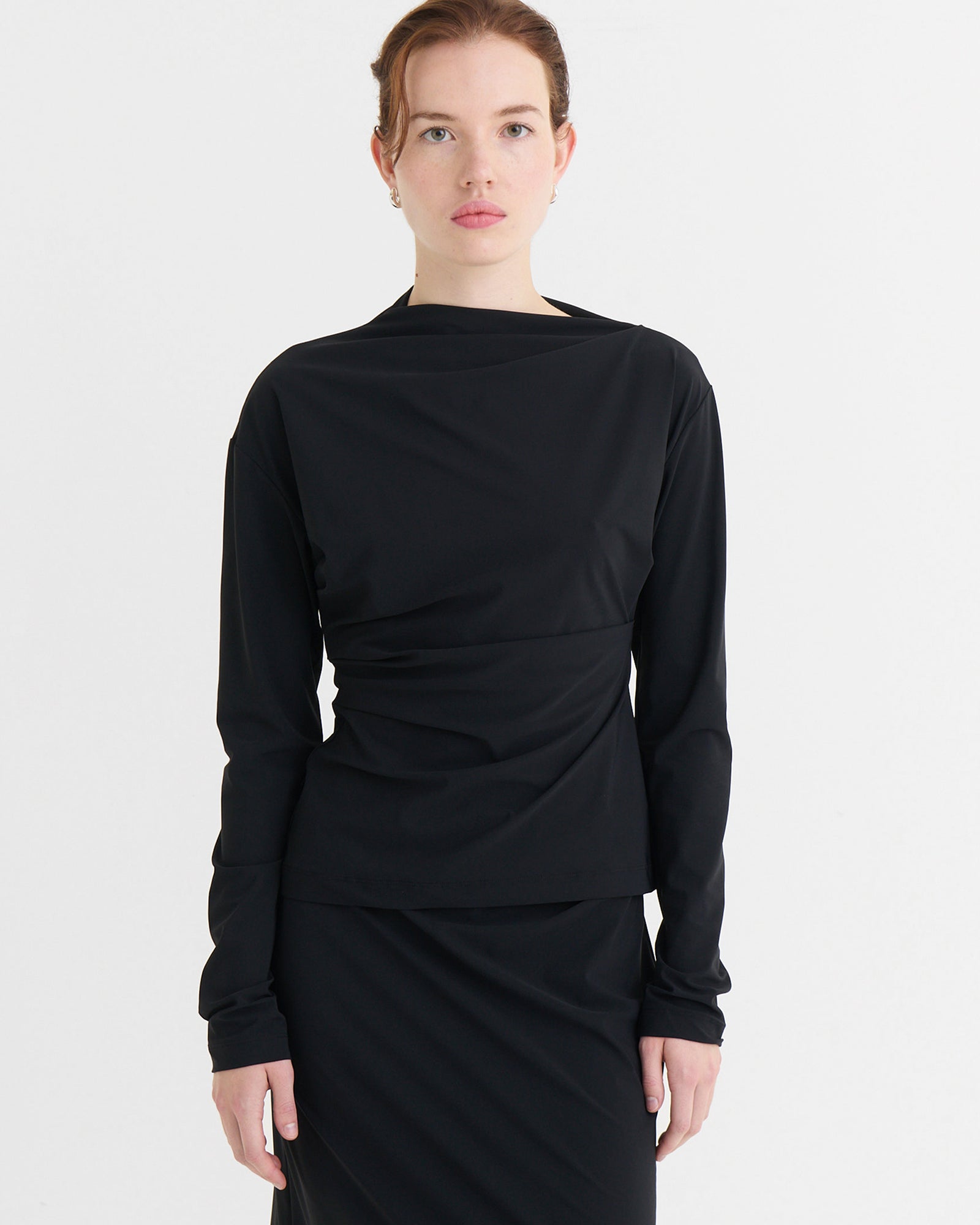 Asymmetric longsleeve top, Black