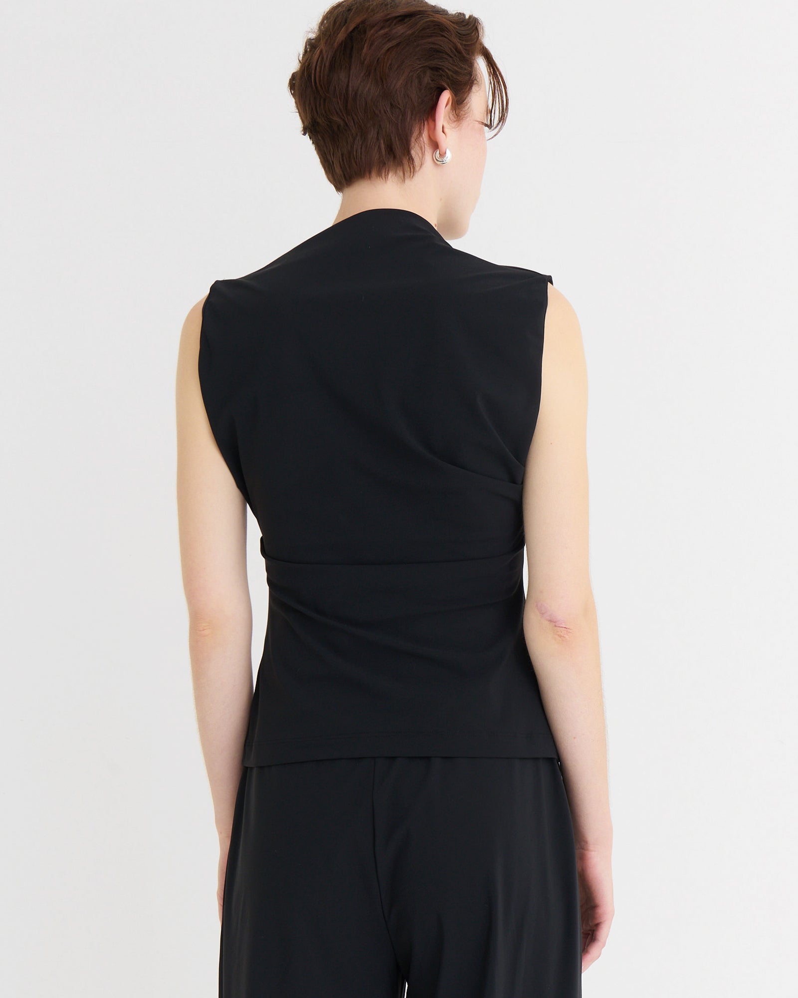 Asymmetric sleeveless top, Black